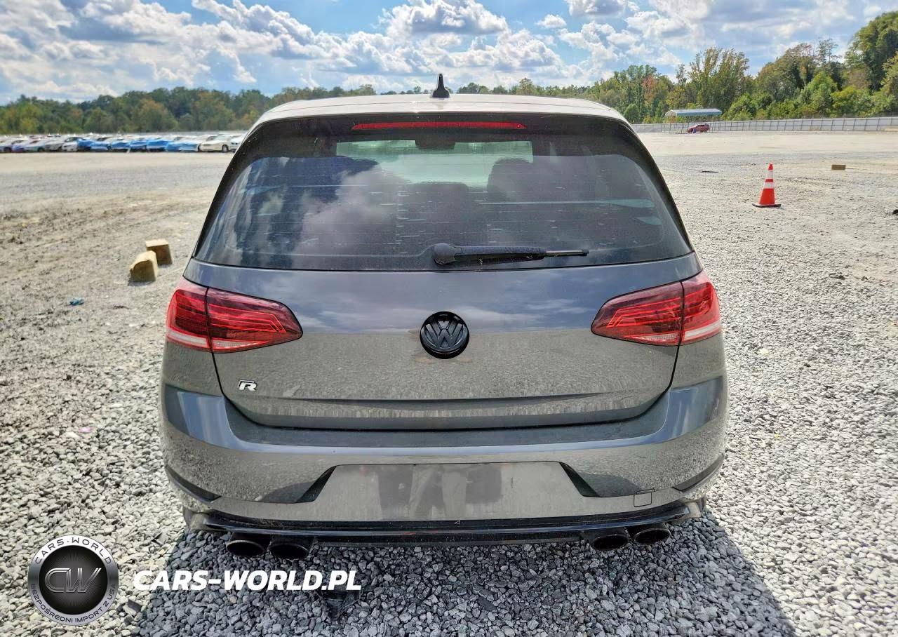 2018 Volkswagen Golf R VIN:WVWWF7AU6JW184992 - 6