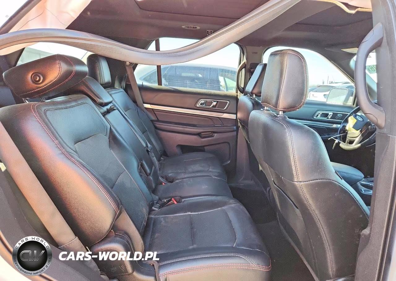 2019 Ford Explorer Sport VIN:1FM5K8GT2KGA51858 - 11