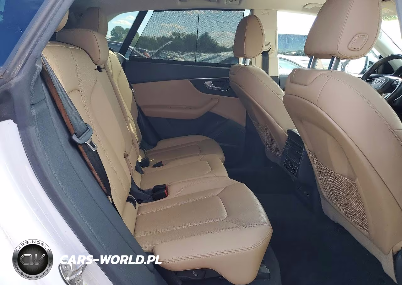 2020 Audi Q8 Prestige S-Line VIN:WA1FVAF12LD021988 - 11