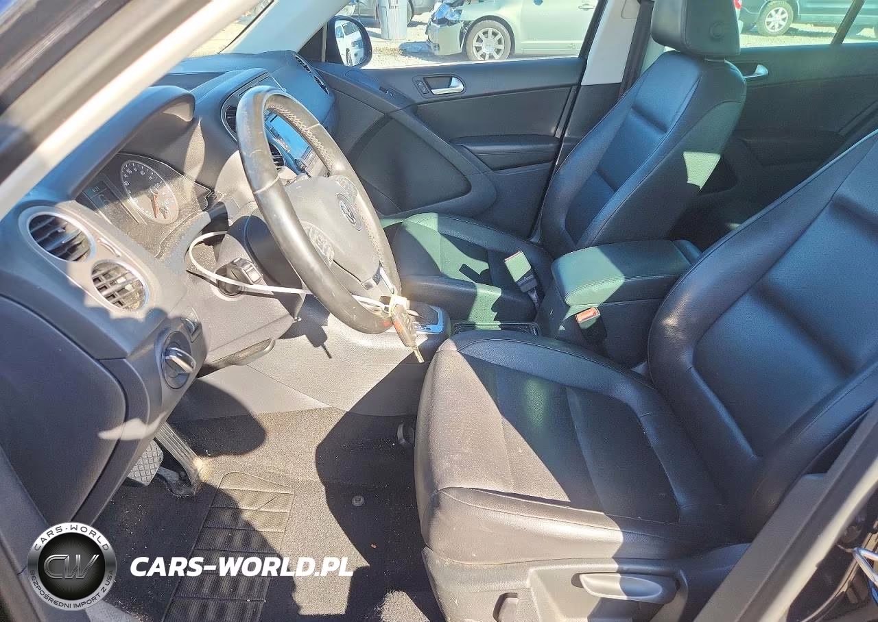 2011 Volkswagen Tiguan S VIN:WVGAV7AX0BW555892 - 7
