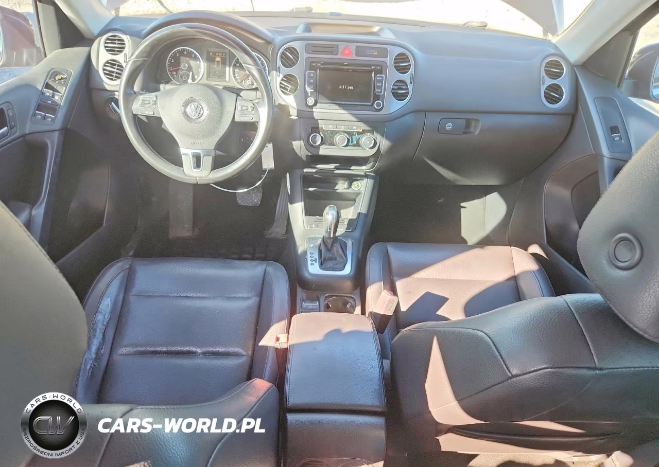 2011 Volkswagen Tiguan S VIN:WVGAV7AX0BW555892 - 8