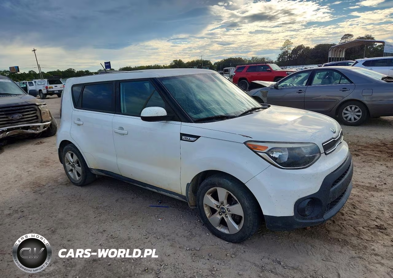 2018 Kia Soul Base VIN:KNDJN2A2XJ7889075 - 4