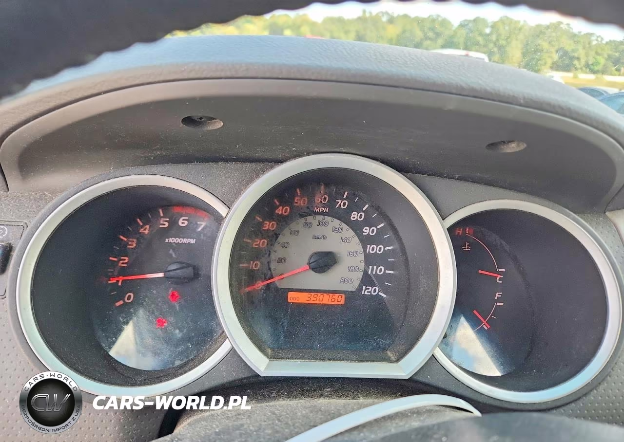 2005 Toyota Tacoma Access Cab VIN:5TEUU42N05Z007799 - 9