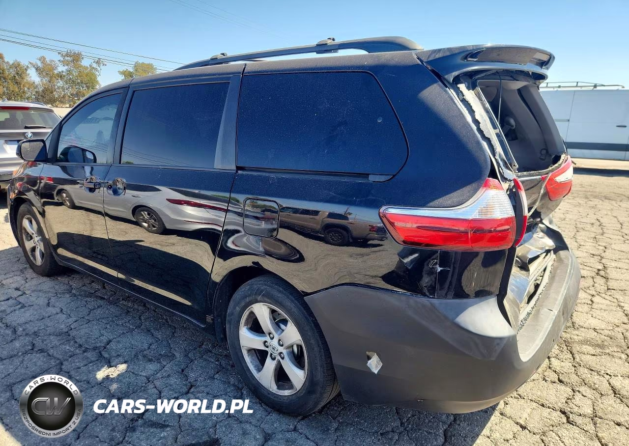 2015 Toyota Sienna Le VIN:5TDKK3DC7FS528102 - 2