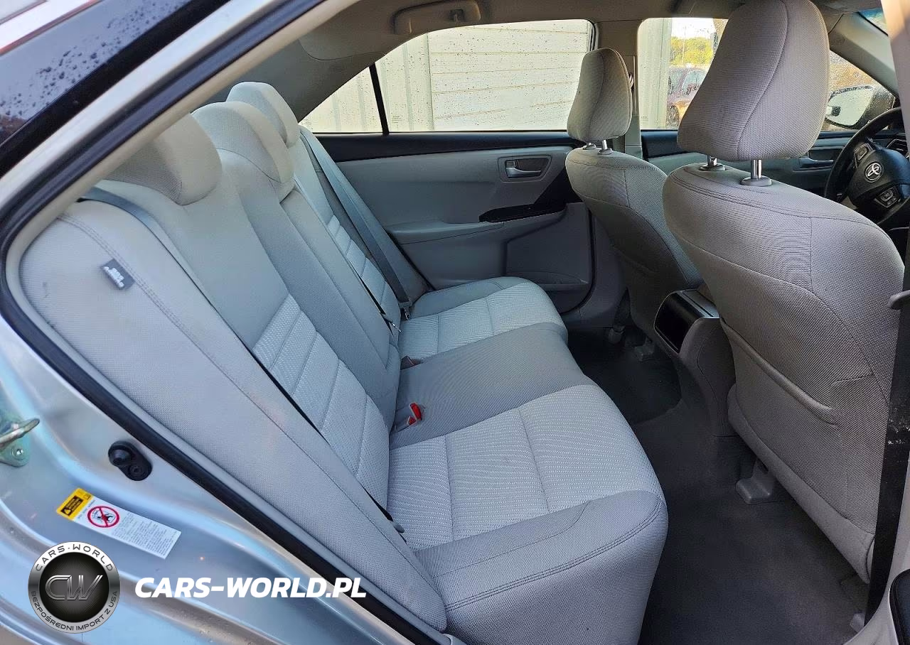 2016 Toyota Camry Le VIN:4T1BF1FKXGU139475 - 10