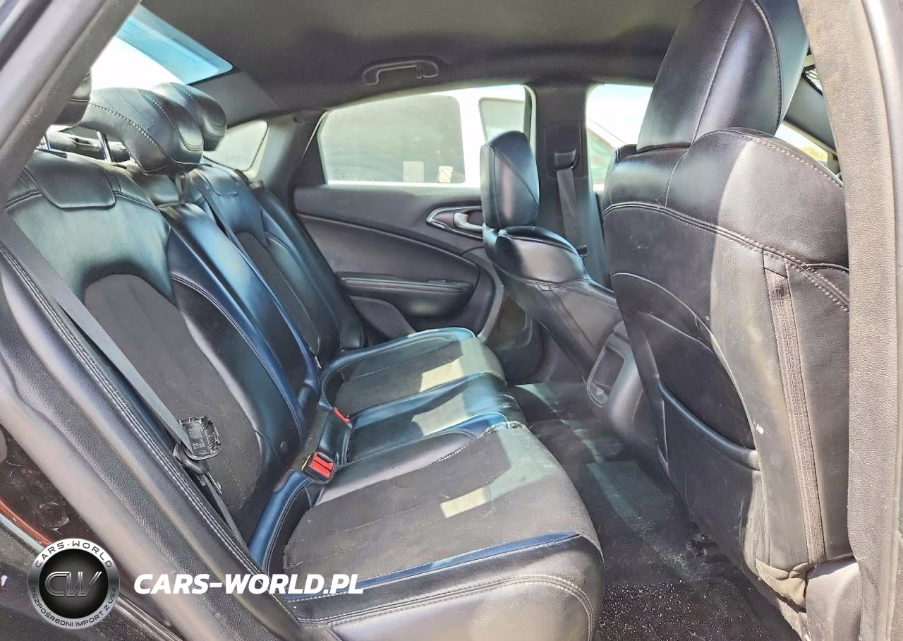 2015 Chrysler 200 S VIN:1C3CCCBG2FN758986 - 10