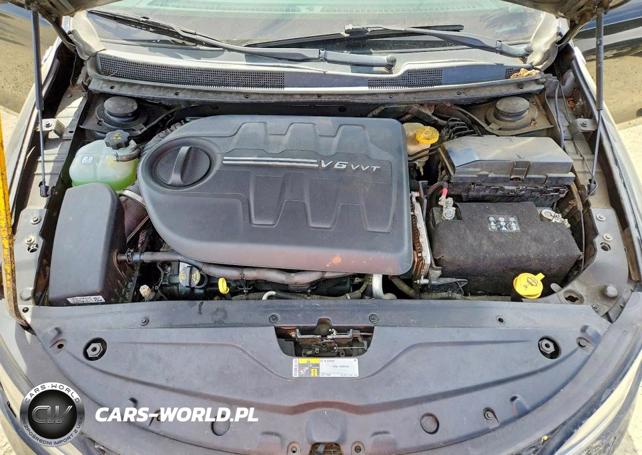 2015 Chrysler 200 S VIN:1C3CCCBG2FN758986 - 11