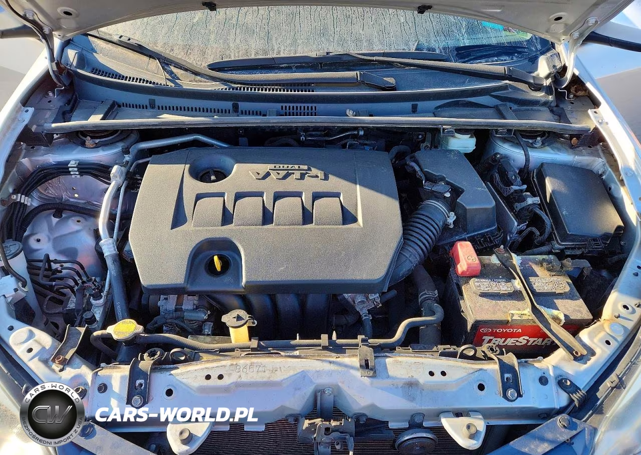 2015 Toyota Corolla Le VIN:2T1BURHE1FC355923 - 11