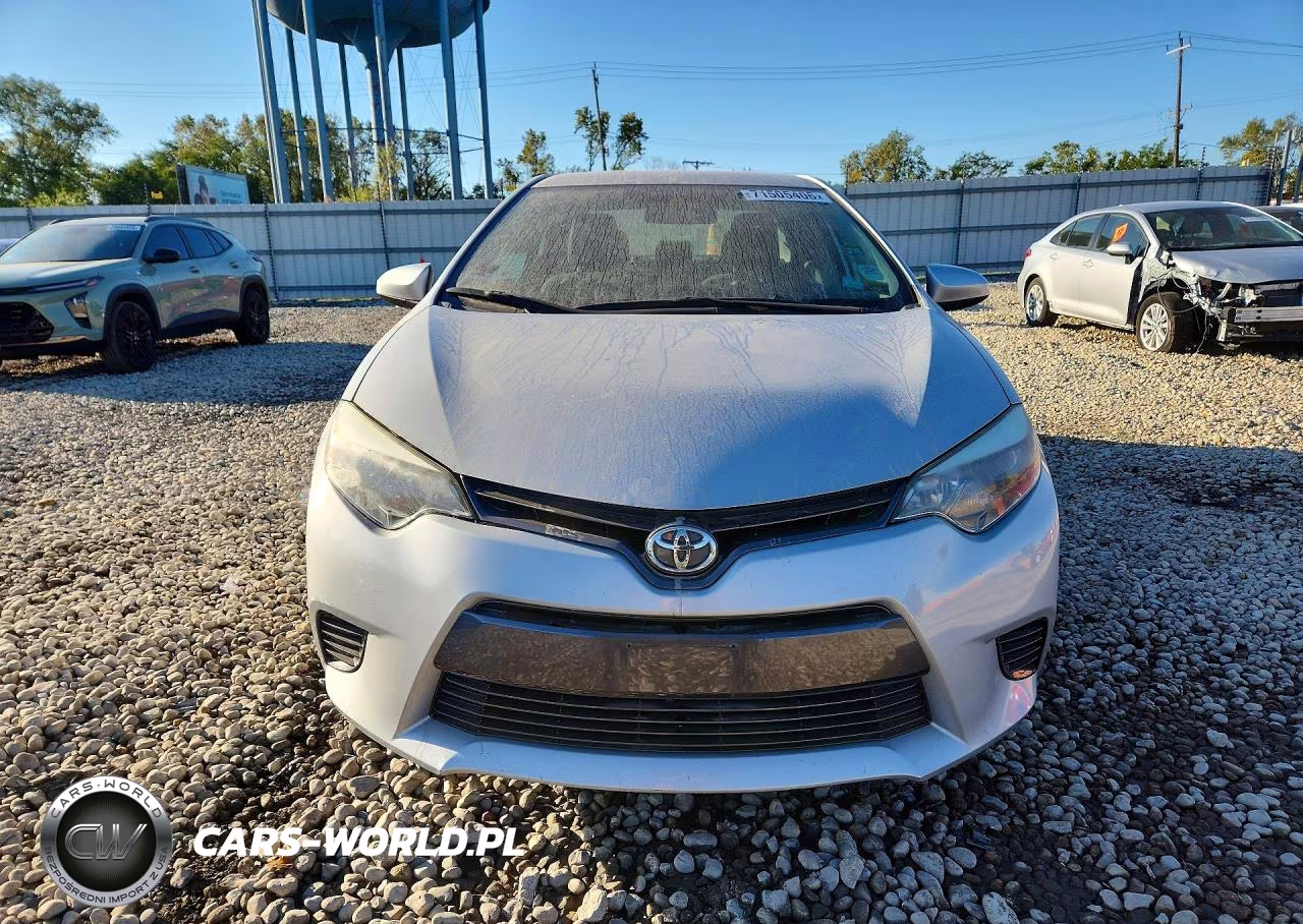 2015 Toyota Corolla Le VIN:2T1BURHE1FC355923 - 5