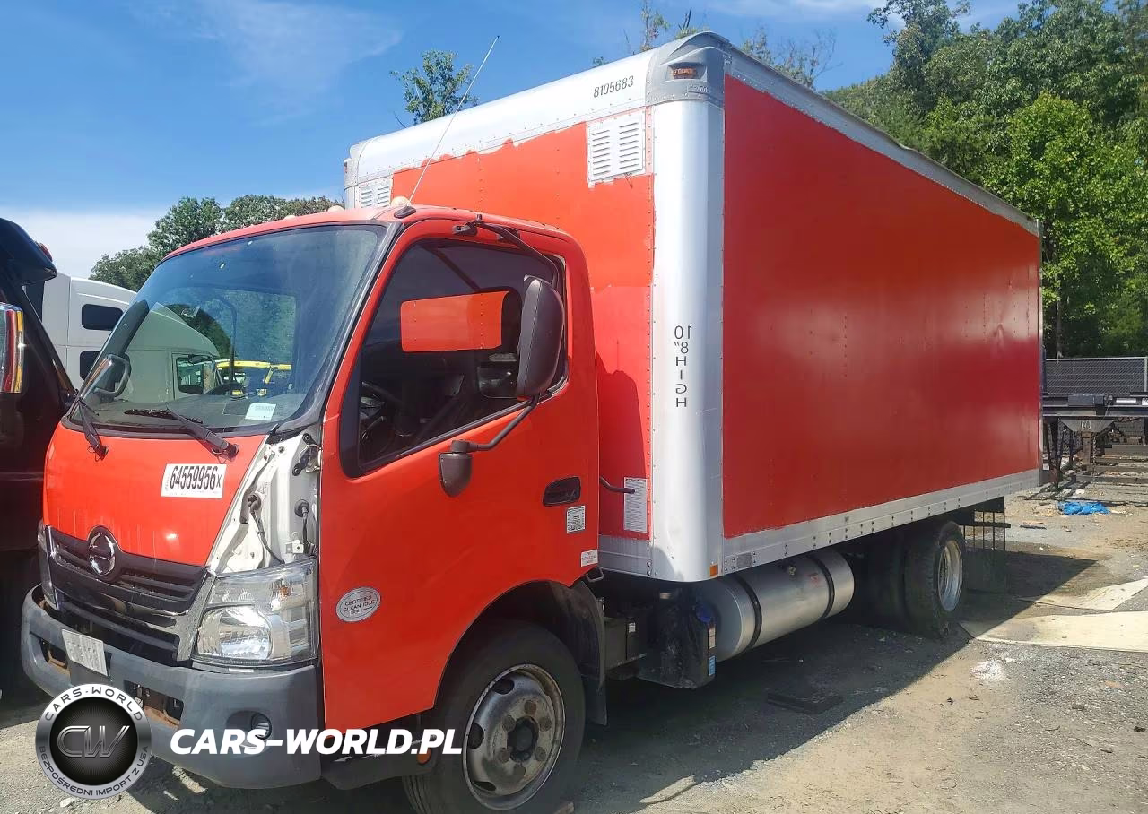 2017 Hino 195 Box Truck VIN:JHHSDM2H2HK005821 - 1