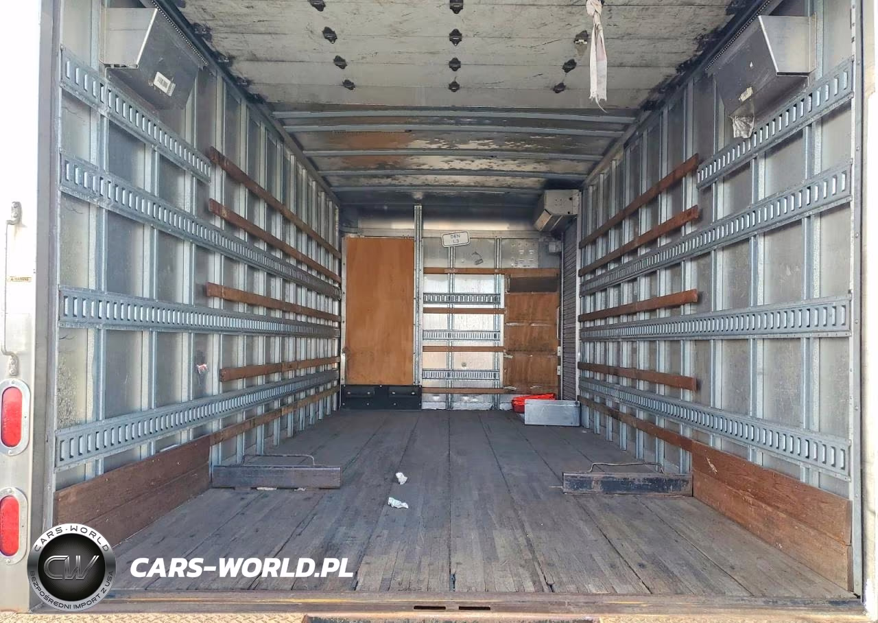 2017 Hino 195 Box Truck VIN:JHHSDM2H2HK005866 - 10