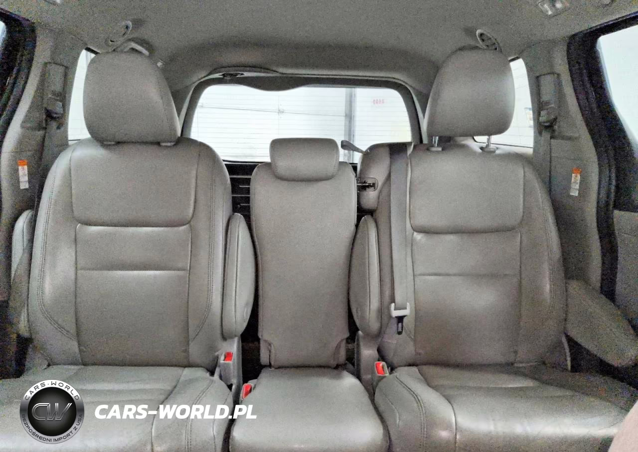 2020 Toyota Sienna L VIN:5TDZZ3DC1LS036431 - 10