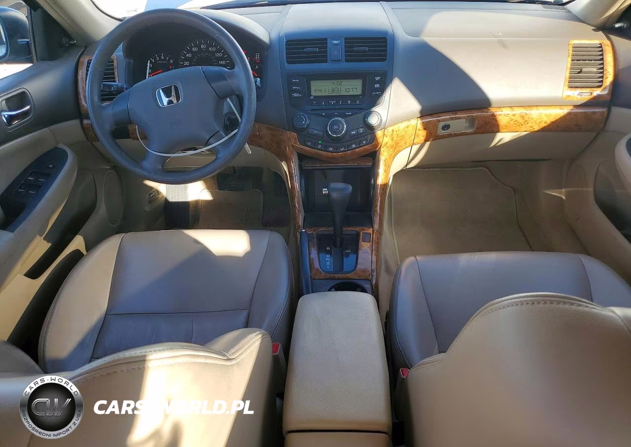 2005 Honda Accord Dx VIN:1HGCM56145A122202 - 8
