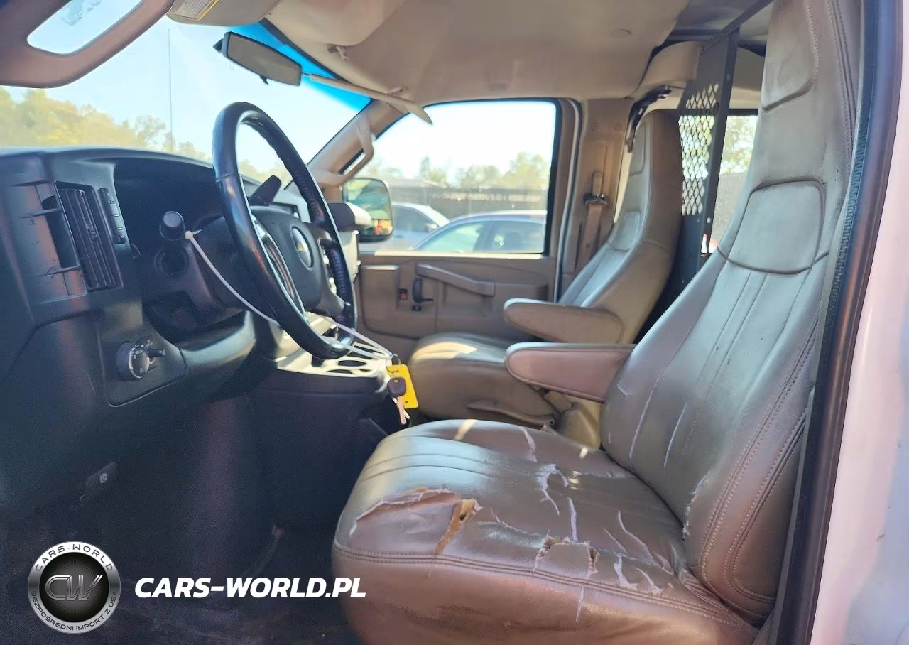 2017 Chevrolet Express 2500 Work Van VIN:1GCWGAFFXH1299557 - 7
