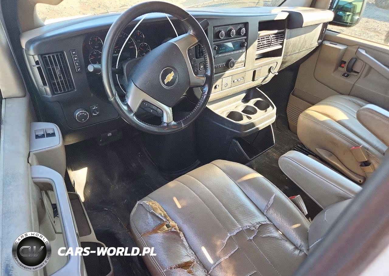 2017 Chevrolet Express 2500 Work Van VIN:1GCWGAFFXH1299557 - 8