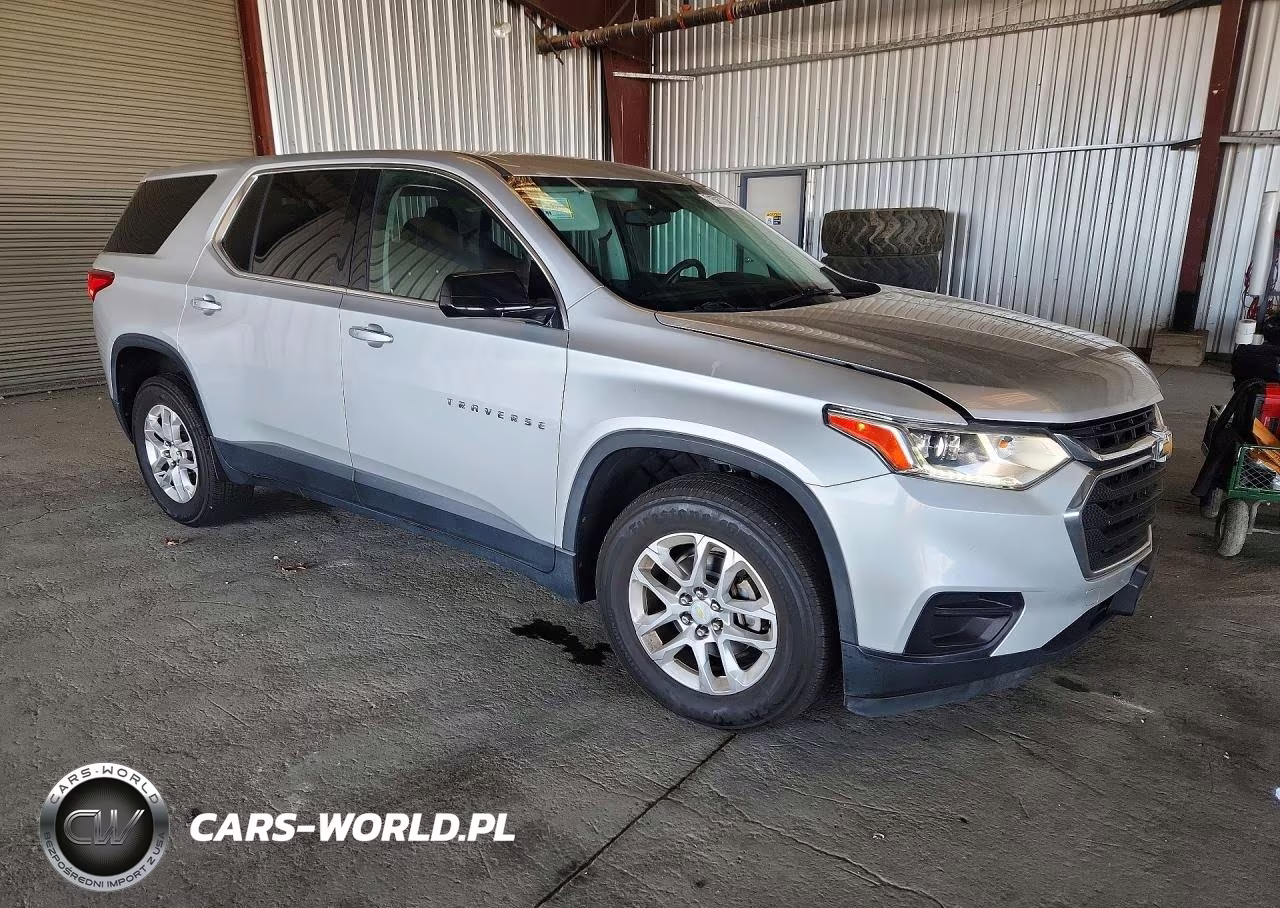 2018 Chevrolet Traverse Ls VIN:1GNERFKW7JJ150089 - 4
