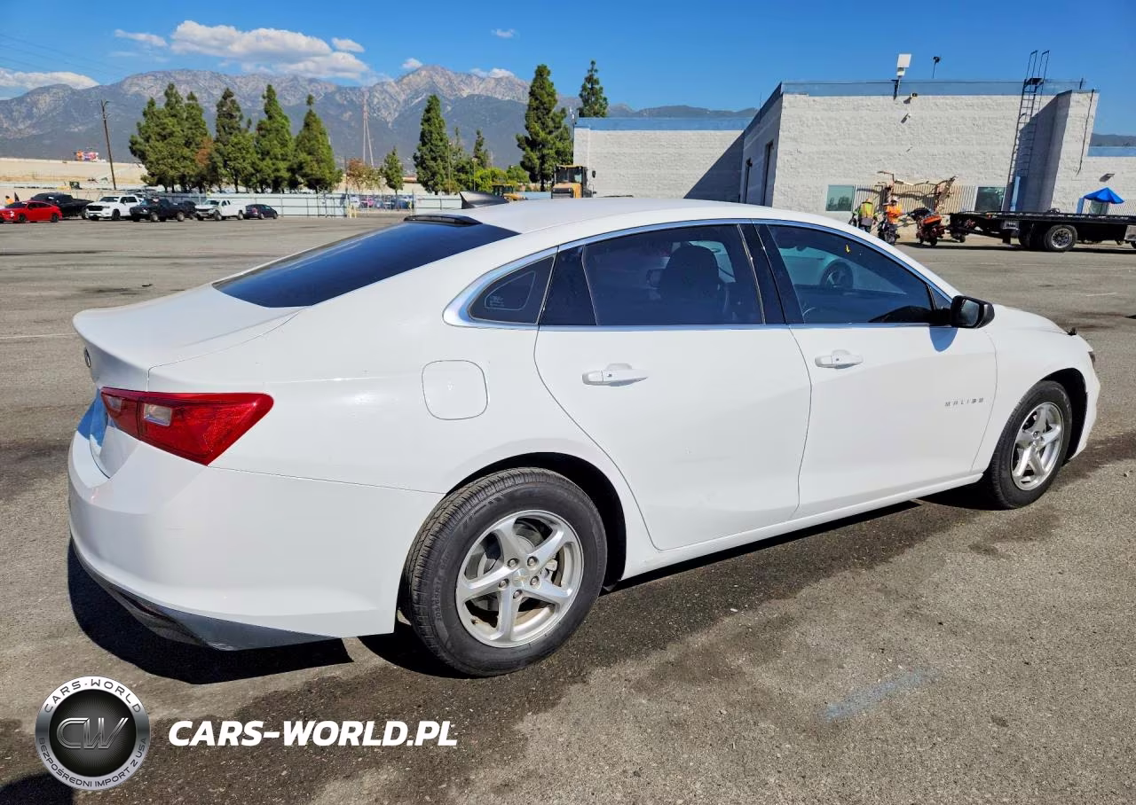2018 Chevrolet Malibu Ls VIN:1G1ZB5ST0JF156018 - 3
