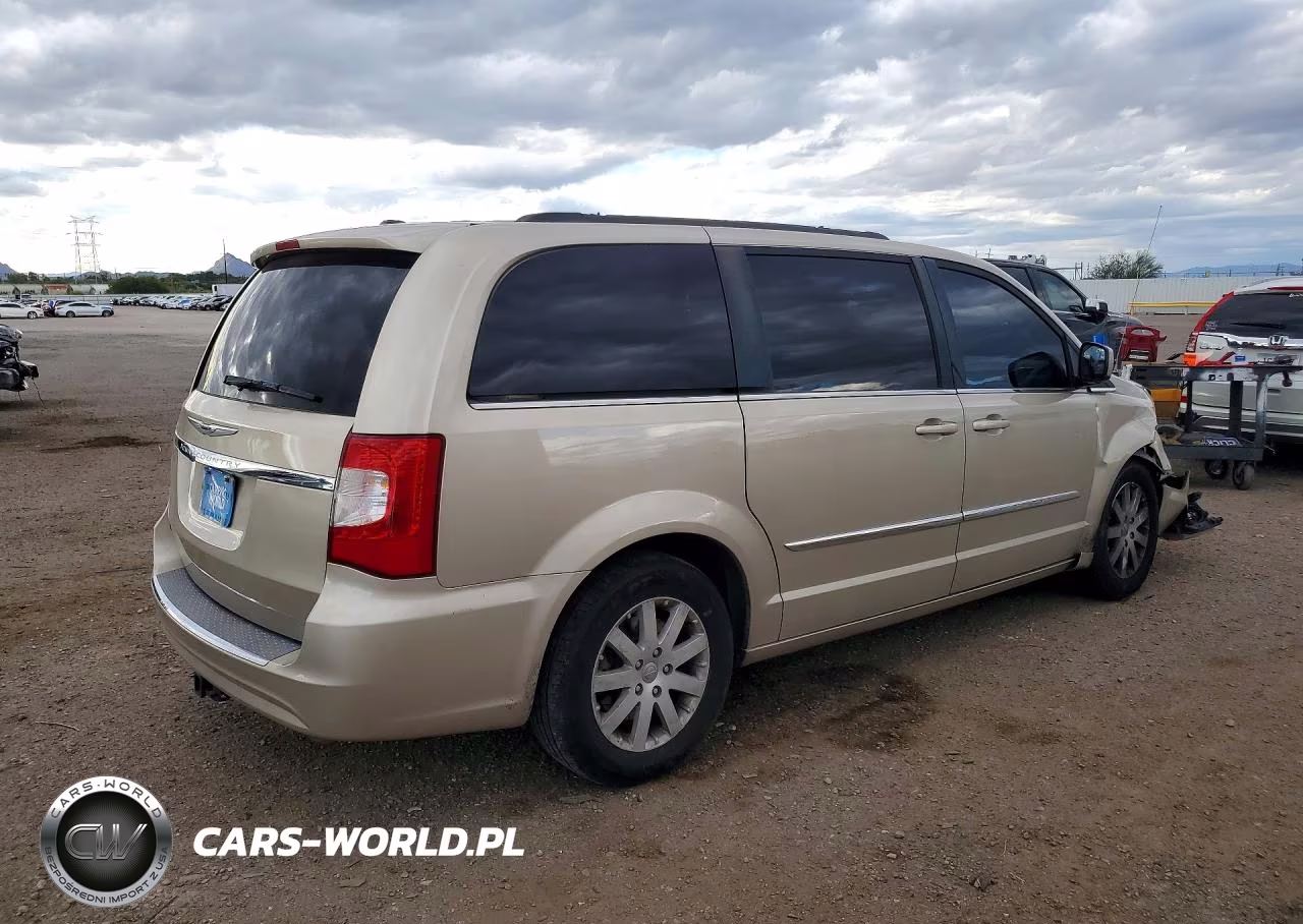 2014 Chrysler Town & Country Touring VIN:2C4RC1BG0ER434009 - 3