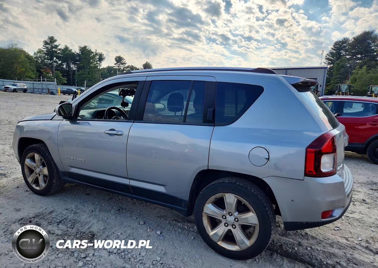 2015 Jeep Compass Latitude VIN:1C4NJDEB6FD184799 - 2