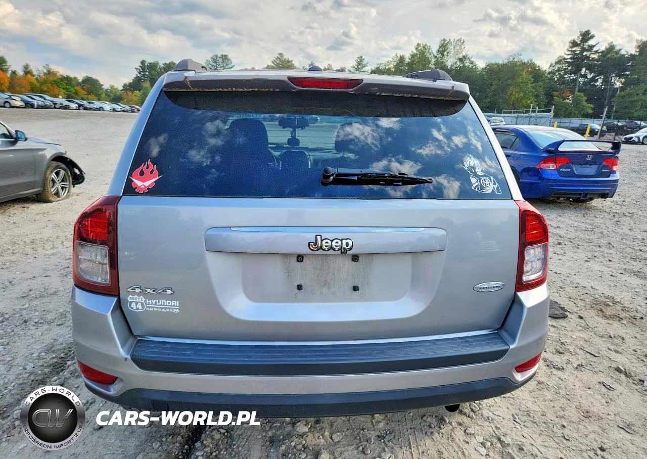 2015 Jeep Compass Latitude VIN:1C4NJDEB6FD184799 - 6