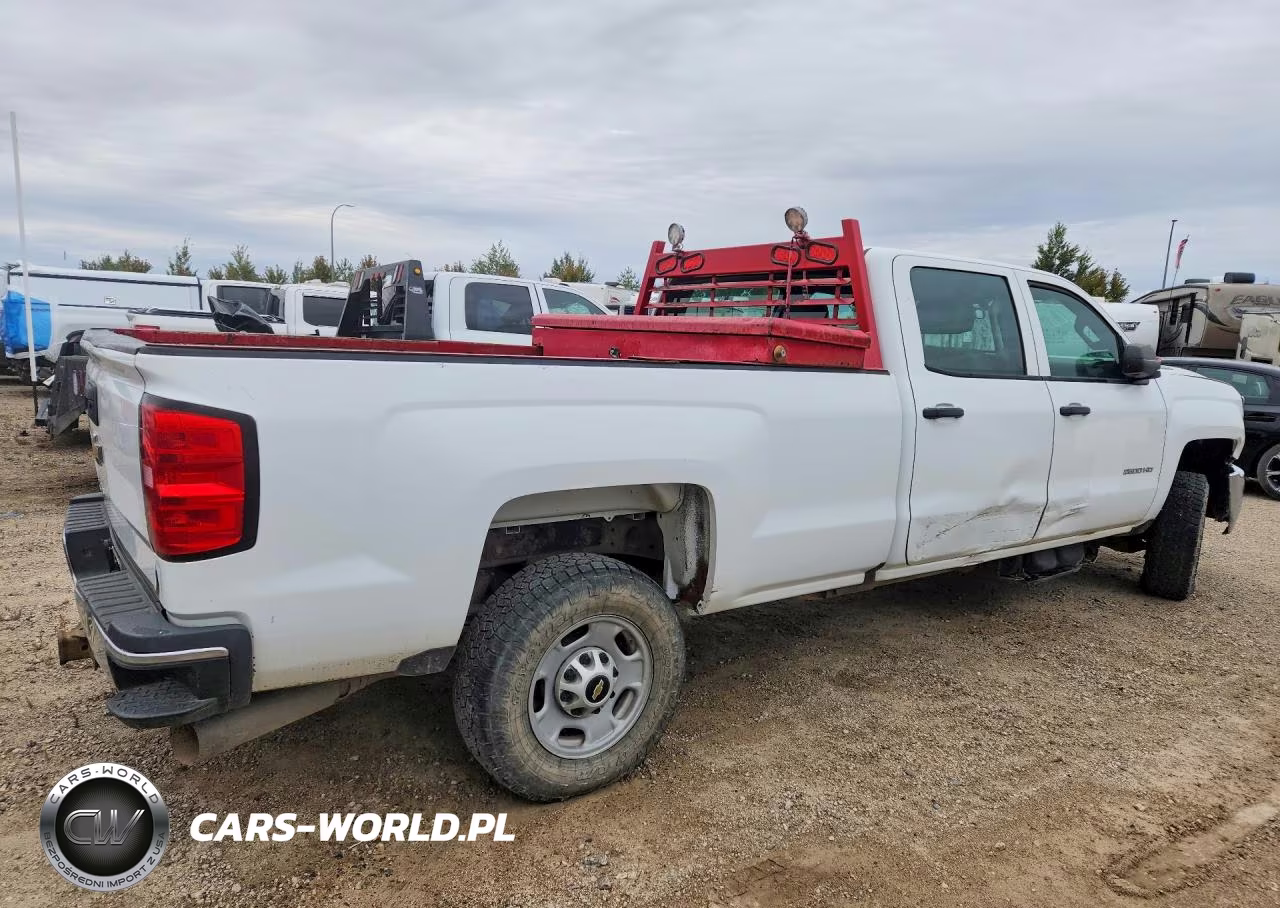 2017 Chevrolet Silverado K2500 Heavy Duty VIN:1GC1KUEY0HF233440 - 3