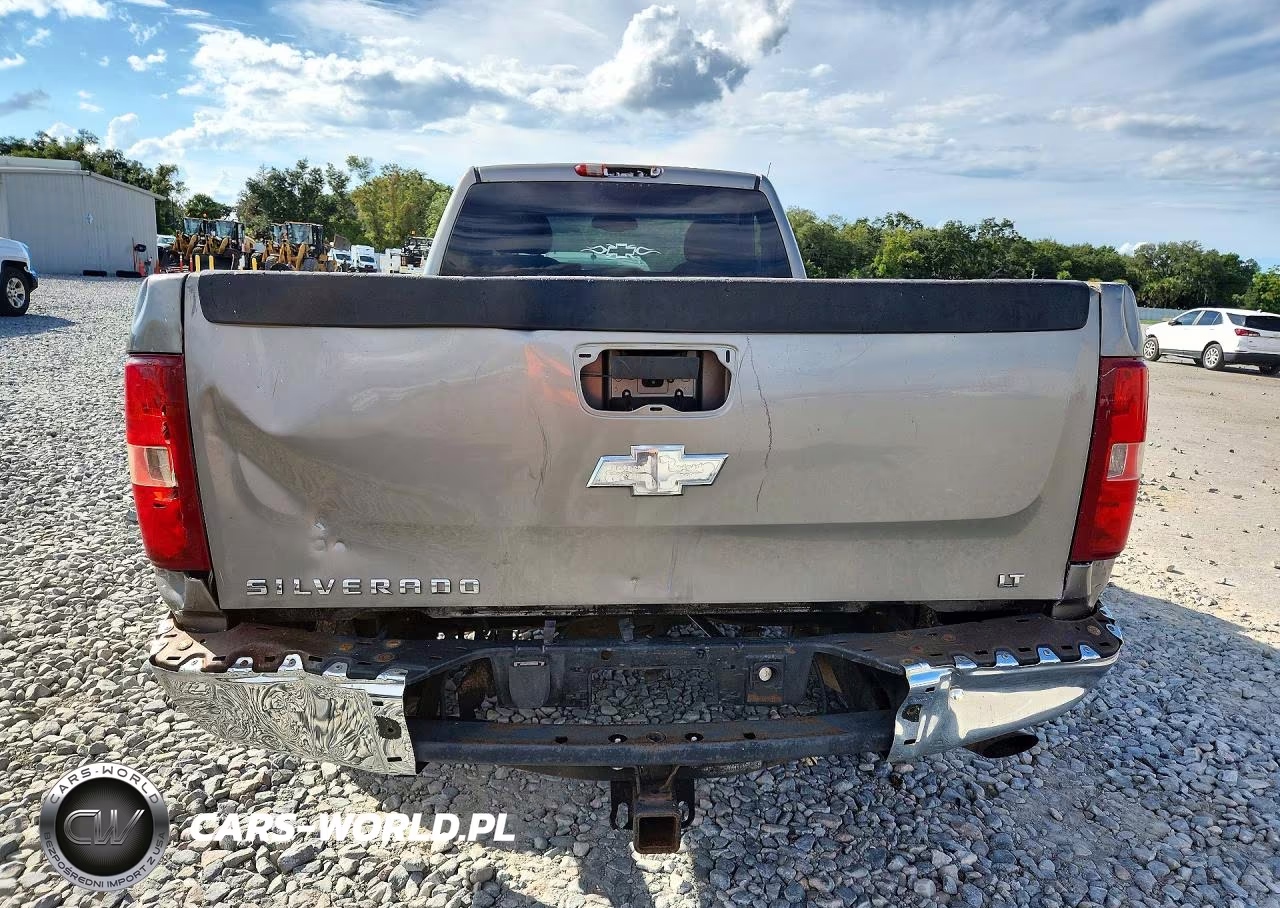 2007 Chevrolet Silverado C2500 Heavy Duty VIN:1GCHC24KX7E526232 - 6