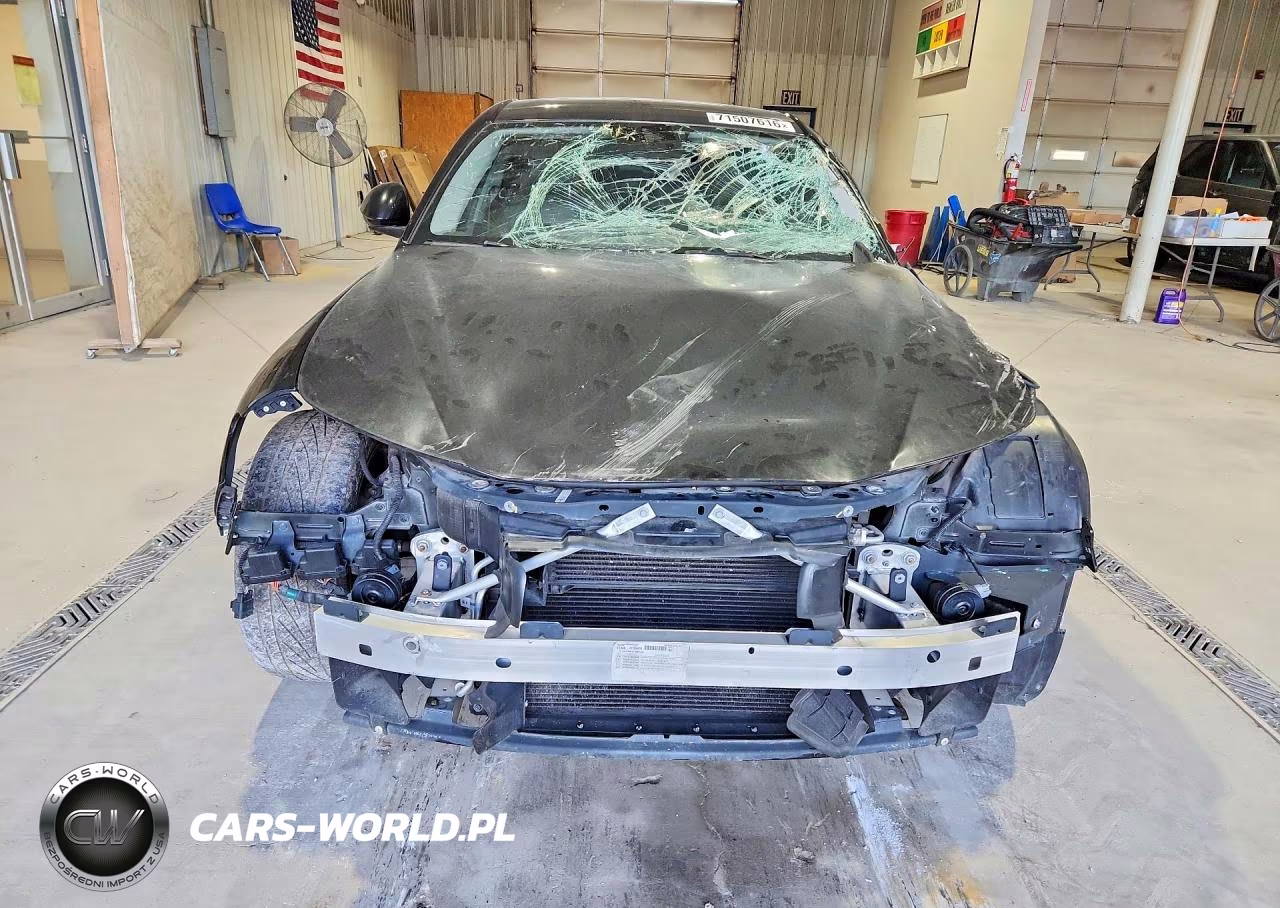2018 Alfa Romeo Giulia Ti Q4 VIN:ZARFAEEN0J7568420 - 5