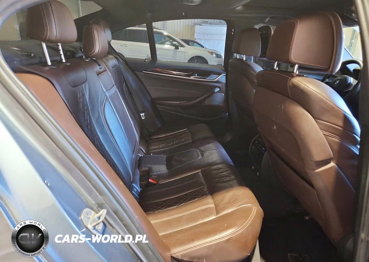 2018 BMW M550Xi VIN:WBAJB9C57JG463995 - 10