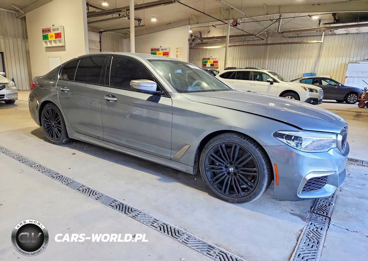 2018 BMW M550Xi VIN:WBAJB9C57JG463995 - 4