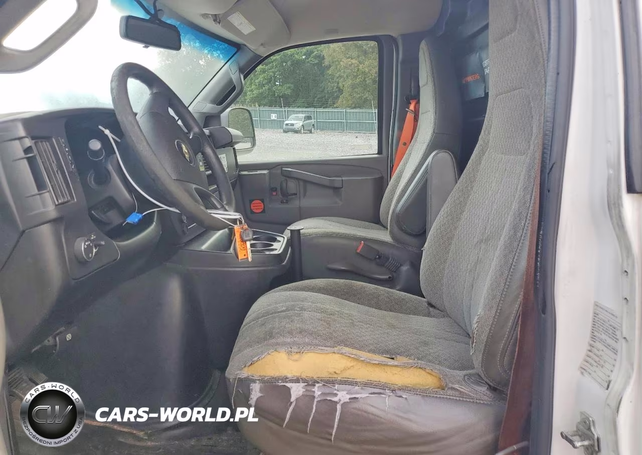 2019 Chevrolet Express G2500 VIN:1GCWGAF15K1245885 - 7