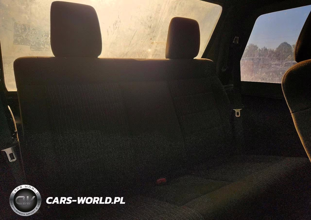 2011 Jeep Wrangler Sport VIN:1J4AA2D11BL630217 - 10