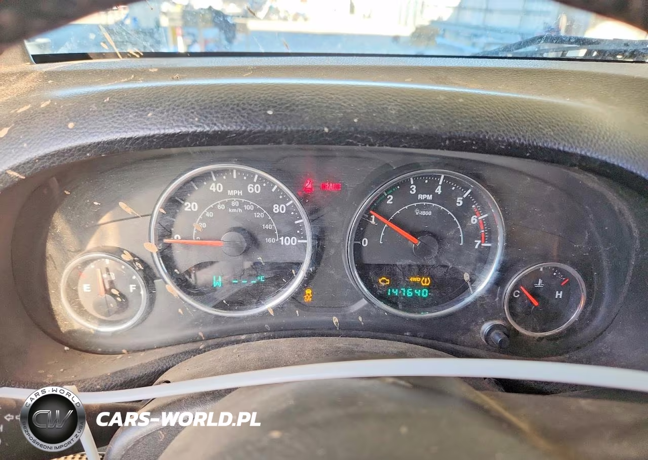 2011 Jeep Wrangler Sport VIN:1J4AA2D11BL630217 - 9