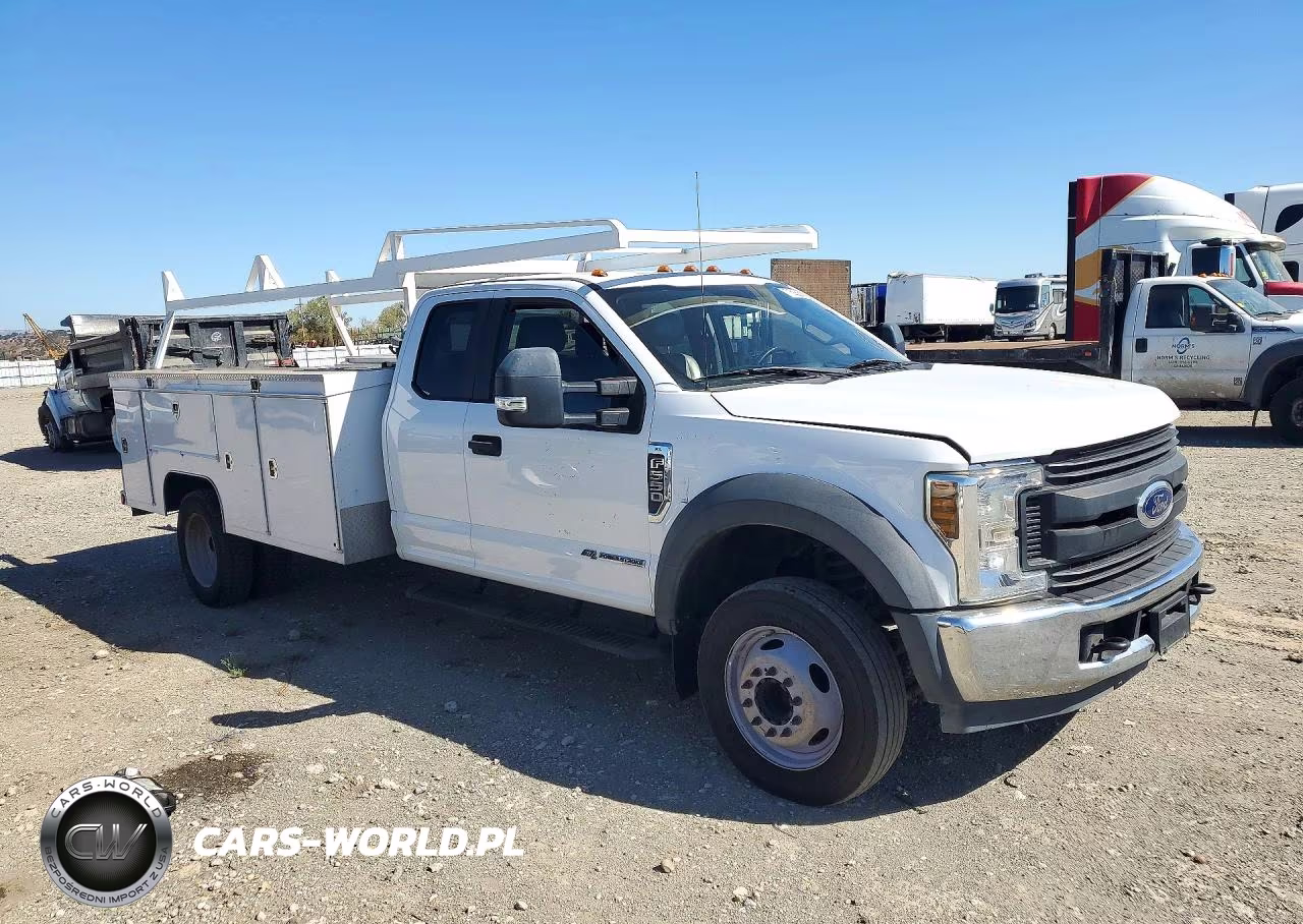 2018 Ford F550 Super Duty VIN:1FD0X5GT7JEB99198 - 4