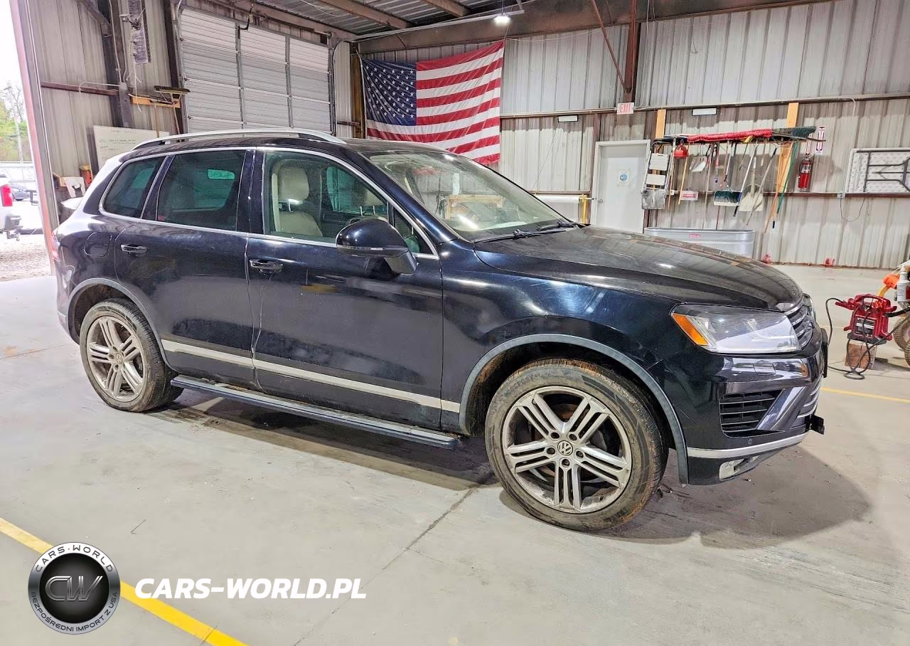 2015 Volkswagen Touareg V6 Tdi VIN:WVGEP9BP6FD005085 - 4