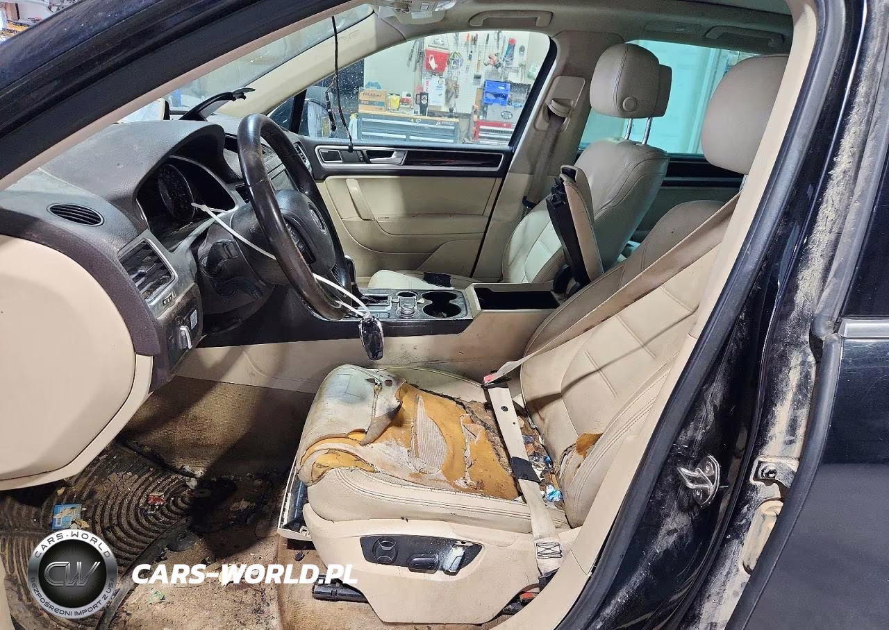 2015 Volkswagen Touareg V6 Tdi VIN:WVGEP9BP6FD005085 - 7