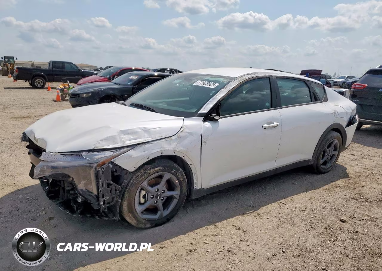 2025 Kia K4