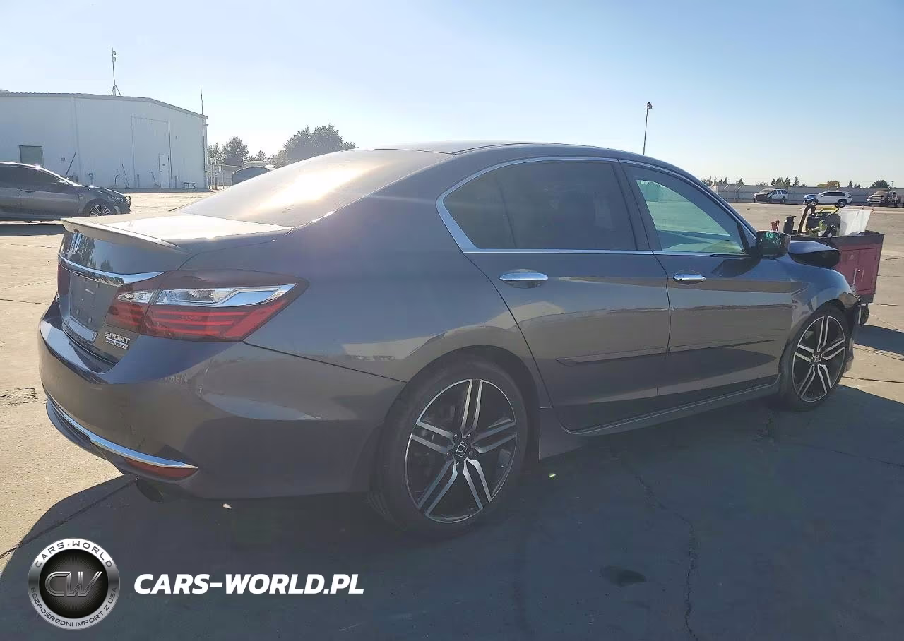 2017 Honda Accord Sport Special Edition VIN:1HGCR2F13HA045567 - 3