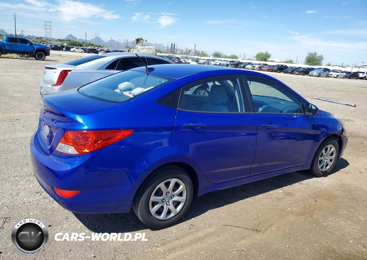 2013 Hyundai Accent Gls VIN:KMHCT4AE9DU556680 - 3