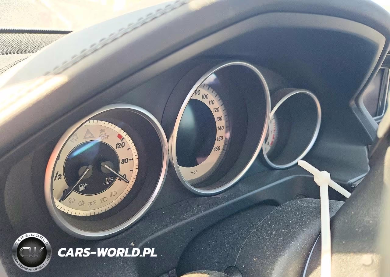 2015 Mercedes-Benz E 400 VIN:WDDHF6FB5FB155692 - 9