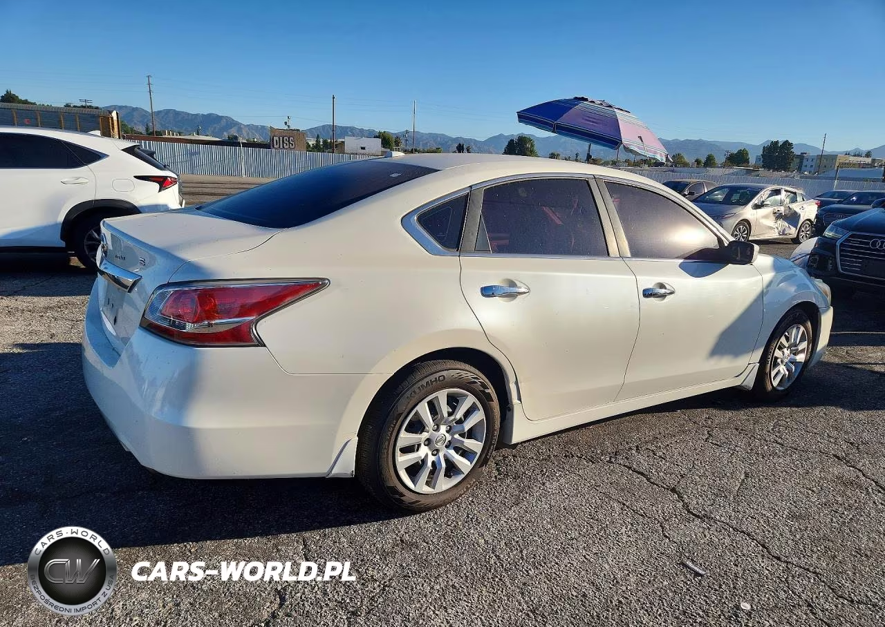 2015 Nissan Altima 2.5 S VIN:1N4AL3AP2FC192298 - 3