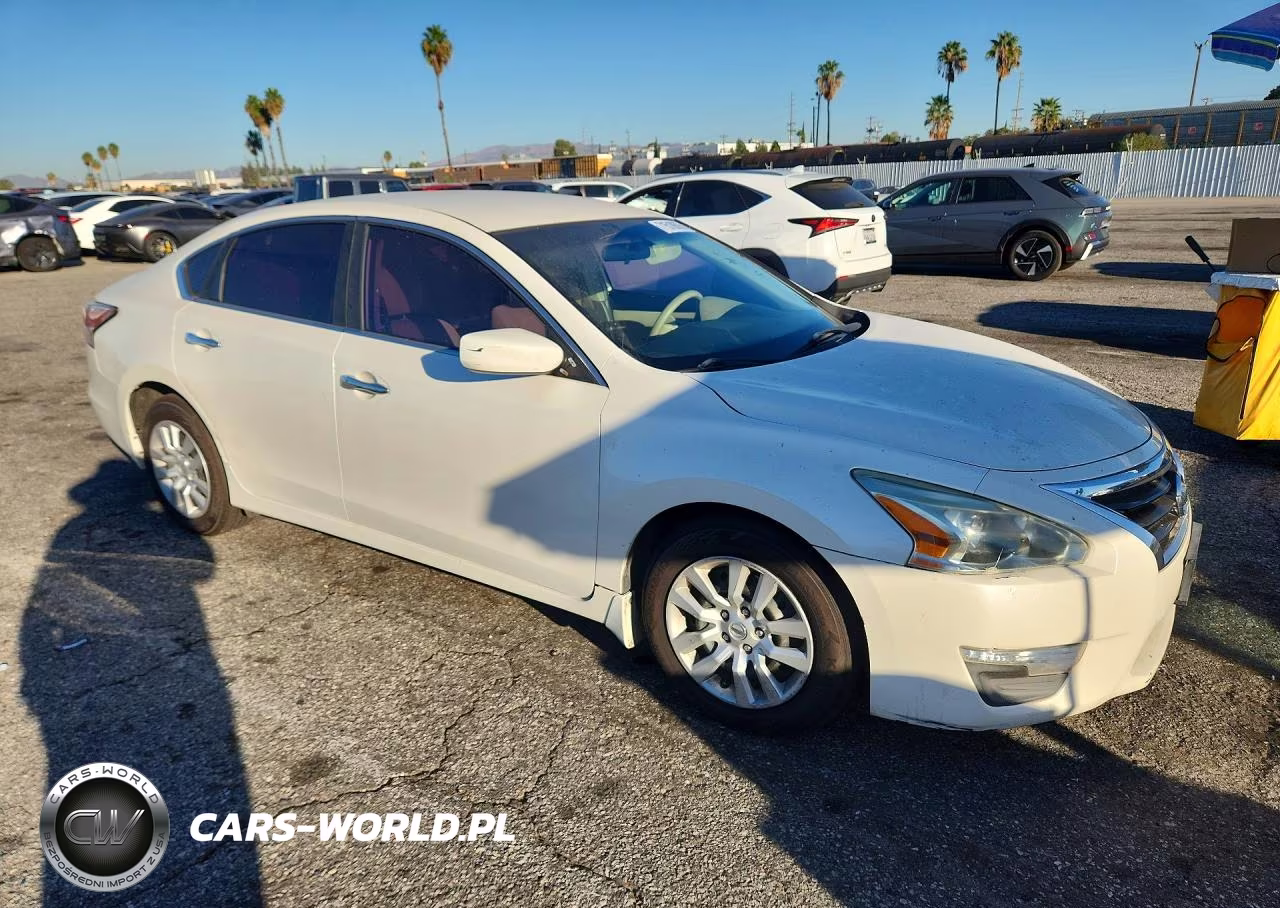 2015 Nissan Altima 2.5 S VIN:1N4AL3AP2FC192298 - 4