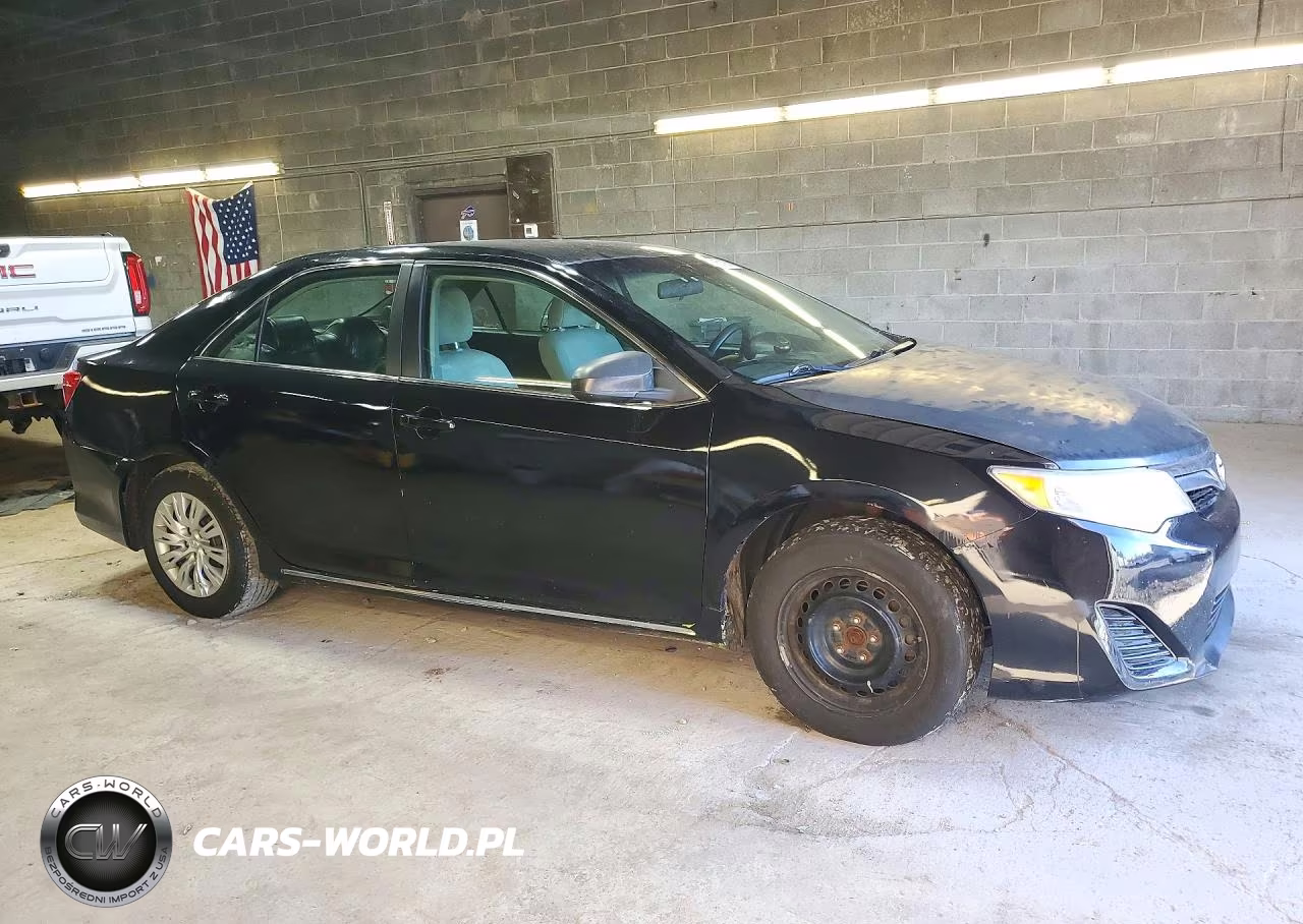 2014 Toyota Camry Hybrid Le VIN:4T1BD1FK0EU105287 - 4