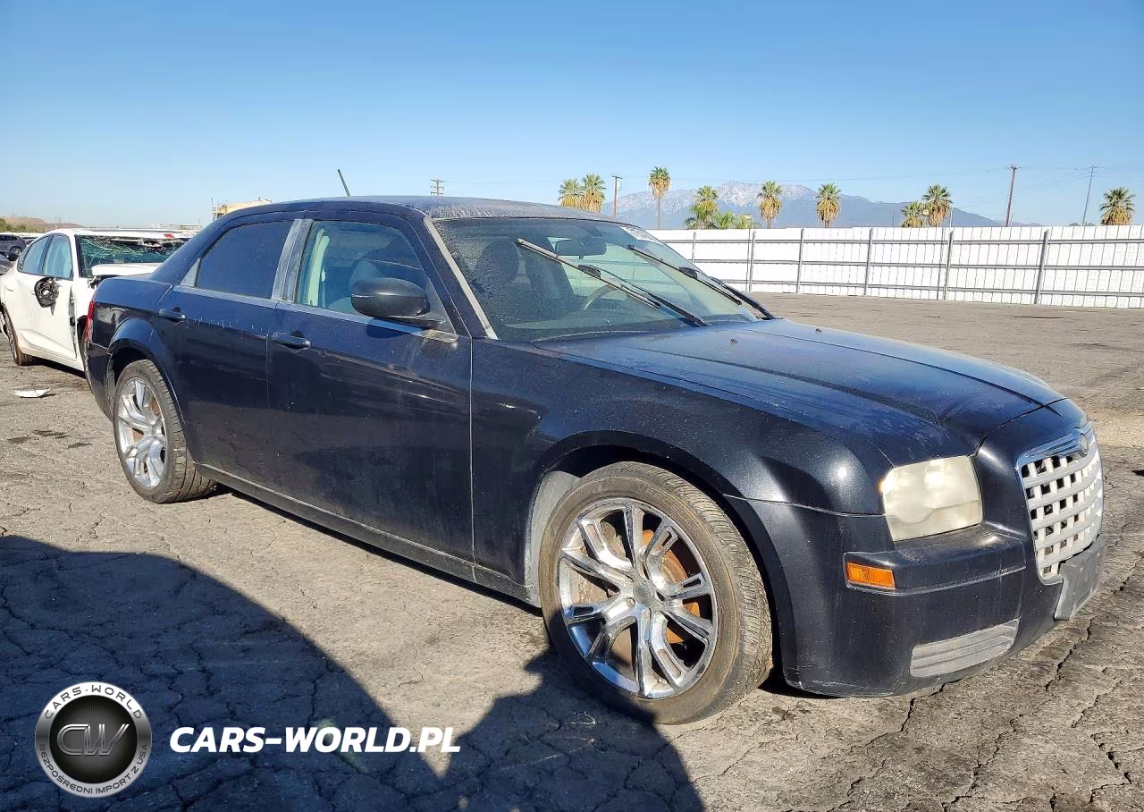 2008 Chrysler 300 Lx VIN:2C3KA43R18H126192 - 4