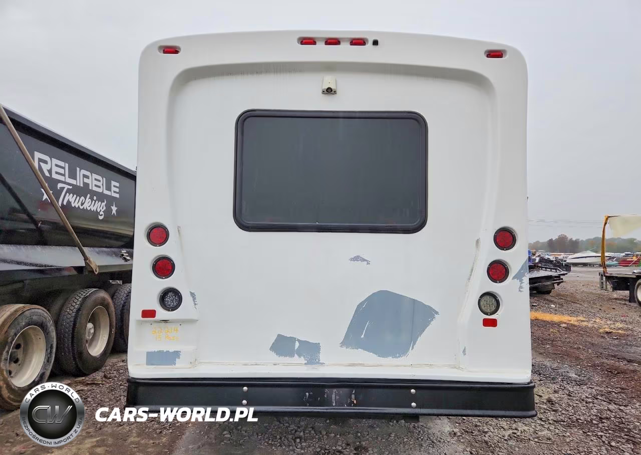 2022 Chevrolet Express Shuttle Bus VIN:1HA6GUB79NN008708 - 10