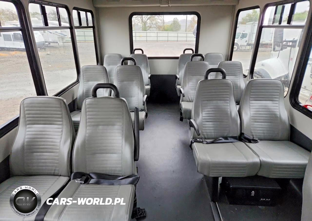 2022 Chevrolet Express Shuttle Bus VIN:1HA6GUB79NN008708 - 11