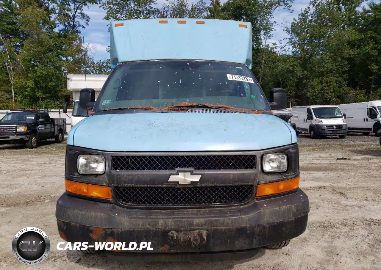 2008 Chevrolet Express G3500 VIN:1GBHG31C681103037 - 5