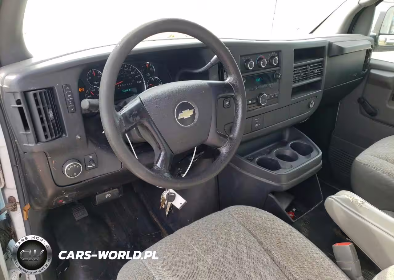 2008 Chevrolet Express G3500 VIN:1GBHG31C681103037 - 8
