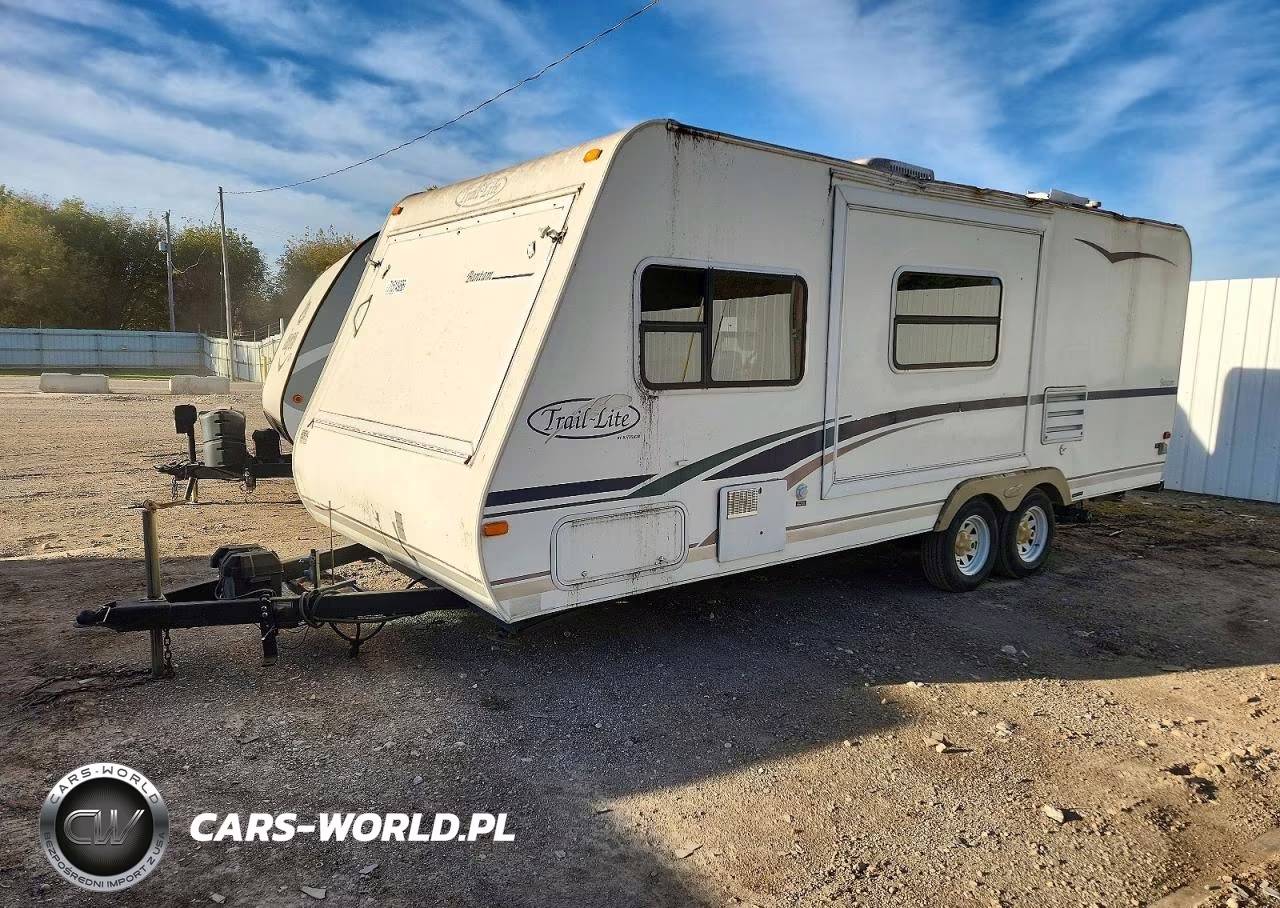 2004 R-Vision Trail Lite Camper VIN:4WY201L2841701113 - 2