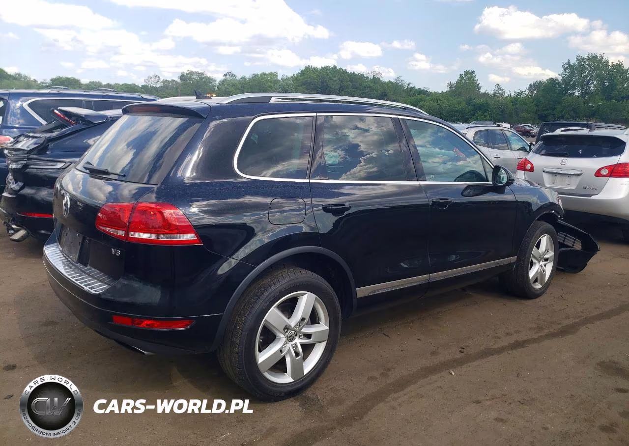 2011 Volkswagen Touareg V6 VIN:WVGFF9BP9BD005714 - 3