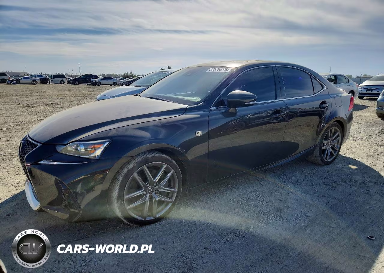 2018 Lexus Is 300 – zdjęcie 1 z 12